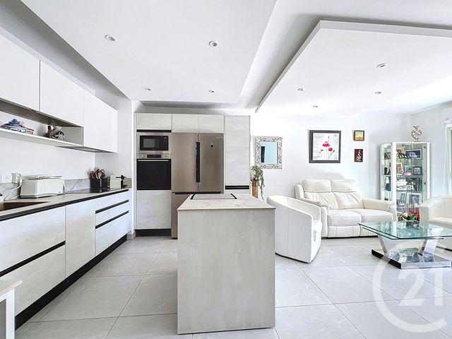 Appartement T3 à vendre - 3 pièces - 62.0 m2 - VILLENEUVE LOUBET - 06 - PROVENCE-ALPES-COTE-D-AZUR - Century 21 Marina Baie Des Anges