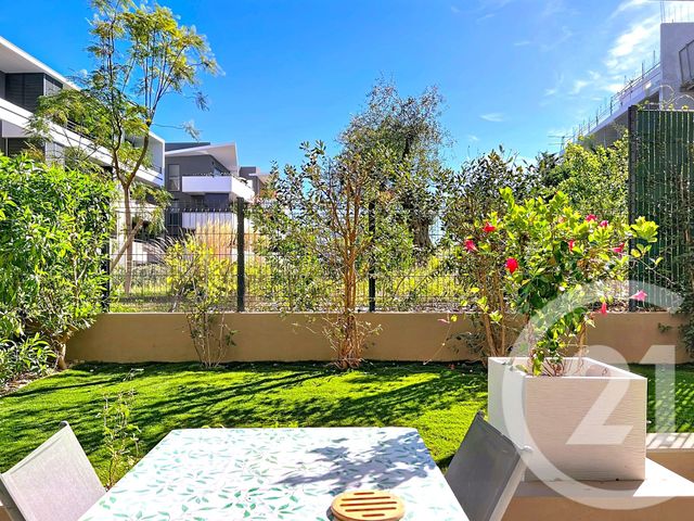 Appartement T3 à vendre - 3 pièces - 62.0 m2 - VILLENEUVE LOUBET - 06 - PROVENCE-ALPES-COTE-D-AZUR - Century 21 Marina Baie Des Anges