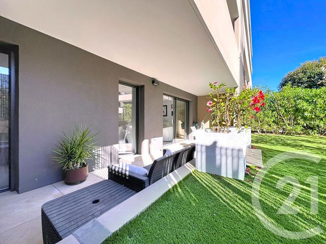 Appartement T3 à vendre - 3 pièces - 62.0 m2 - VILLENEUVE LOUBET - 06 - PROVENCE-ALPES-COTE-D-AZUR - Century 21 Marina Baie Des Anges