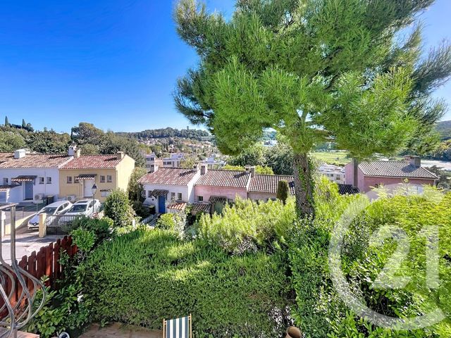 maison à vendre - 5 pièces - 89.0 m2 - VILLENEUVE LOUBET - 06 - PROVENCE-ALPES-COTE-D-AZUR - Century 21 Marina Baie Des Anges