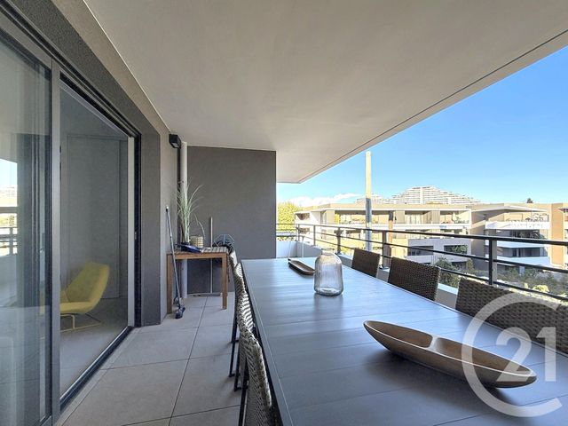 Appartement T3 à louer - 3 pièces - 60.91 m2 - VILLENEUVE LOUBET - 06 - PROVENCE-ALPES-COTE-D-AZUR - Century 21 Marina Baie Des Anges