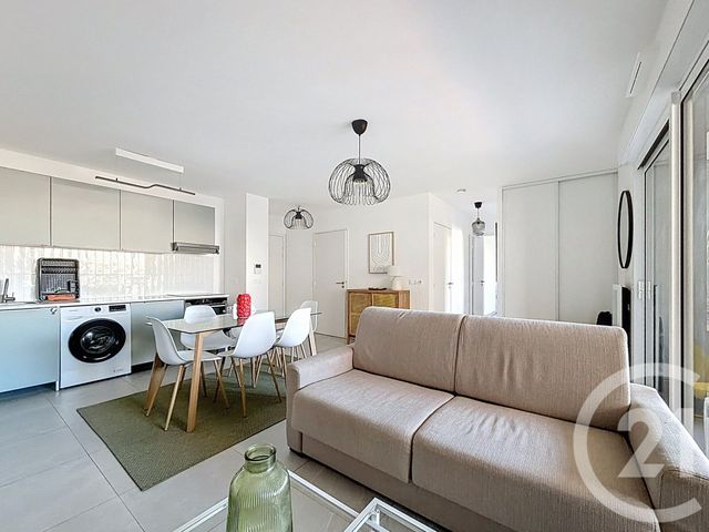 Appartement T3 à louer - 3 pièces - 60.91 m2 - VILLENEUVE LOUBET - 06 - PROVENCE-ALPES-COTE-D-AZUR - Century 21 Marina Baie Des Anges