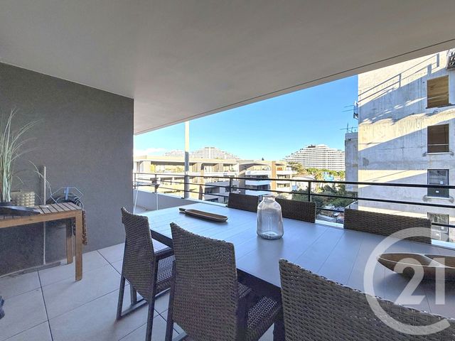 Appartement T3 à louer - 3 pièces - 60.91 m2 - VILLENEUVE LOUBET - 06 - PROVENCE-ALPES-COTE-D-AZUR - Century 21 Marina Baie Des Anges