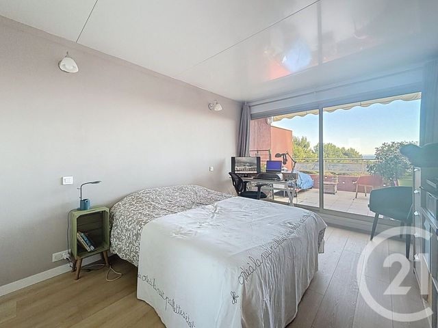 Appartement F3 à vendre - 3 pièces - 81.01 m2 - VILLENEUVE LOUBET - 06 - PROVENCE-ALPES-COTE-D-AZUR - Century 21 Marina Baie Des Anges