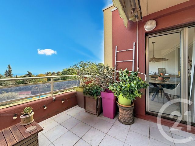 Appartement F3 à vendre - 3 pièces - 81.01 m2 - VILLENEUVE LOUBET - 06 - PROVENCE-ALPES-COTE-D-AZUR - Century 21 Marina Baie Des Anges