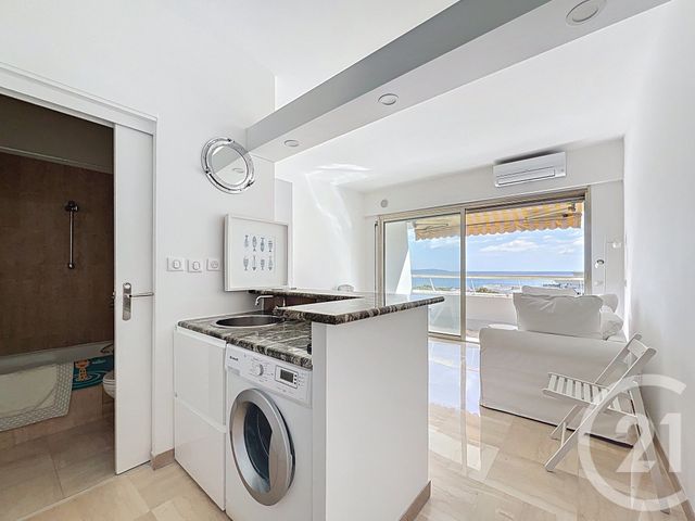 Appartement T1 à louer - 1 pièce - 29.65 m2 - VILLENEUVE LOUBET - 06 - PROVENCE-ALPES-COTE-D-AZUR - Century 21 Marina Baie Des Anges