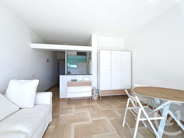 Appartement T1 à louer - 1 pièce - 29.65 m2 - VILLENEUVE LOUBET - 06 - PROVENCE-ALPES-COTE-D-AZUR - Century 21 Marina Baie Des Anges