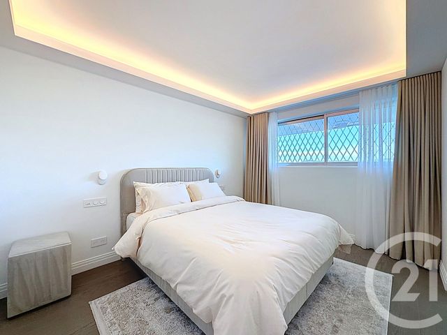 Appartement T3 à vendre - 3 pièces - 90.0 m2 - VILLENEUVE LOUBET - 06 - PROVENCE-ALPES-COTE-D-AZUR - Century 21 Marina Baie Des Anges