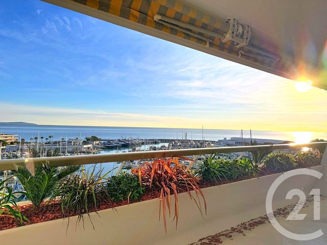 Appartement T3 à vendre - 3 pièces - 90.0 m2 - VILLENEUVE LOUBET - 06 - PROVENCE-ALPES-COTE-D-AZUR - Century 21 Marina Baie Des Anges