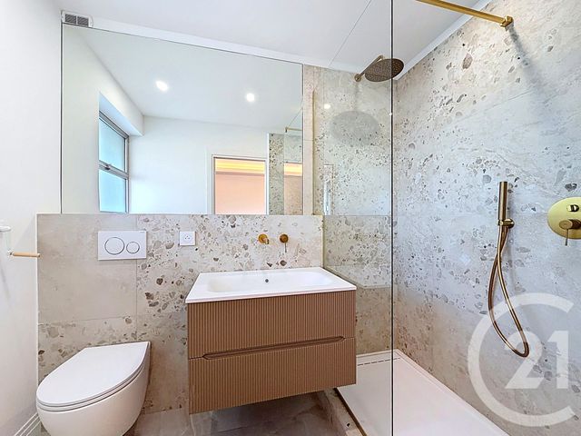 Appartement T3 à vendre - 3 pièces - 90.0 m2 - VILLENEUVE LOUBET - 06 - PROVENCE-ALPES-COTE-D-AZUR - Century 21 Marina Baie Des Anges