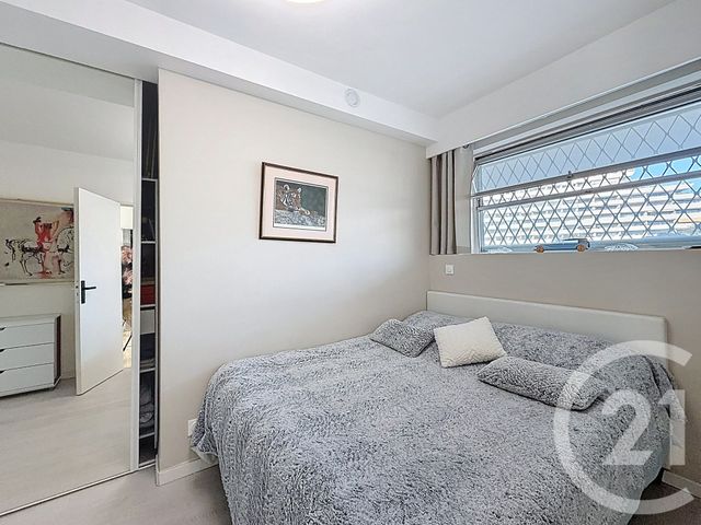 Appartement F3 à vendre - 3 pièces - 57.0 m2 - VILLENEUVE LOUBET - 06 - PROVENCE-ALPES-COTE-D-AZUR - Century 21 Marina Baie Des Anges