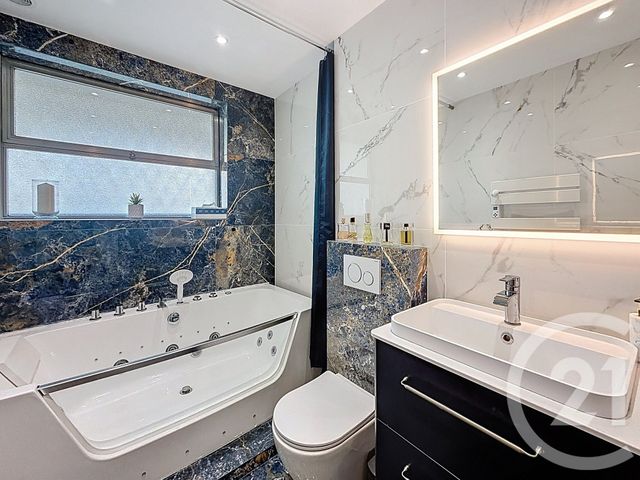 Appartement F3 à vendre - 3 pièces - 57.0 m2 - VILLENEUVE LOUBET - 06 - PROVENCE-ALPES-COTE-D-AZUR - Century 21 Marina Baie Des Anges