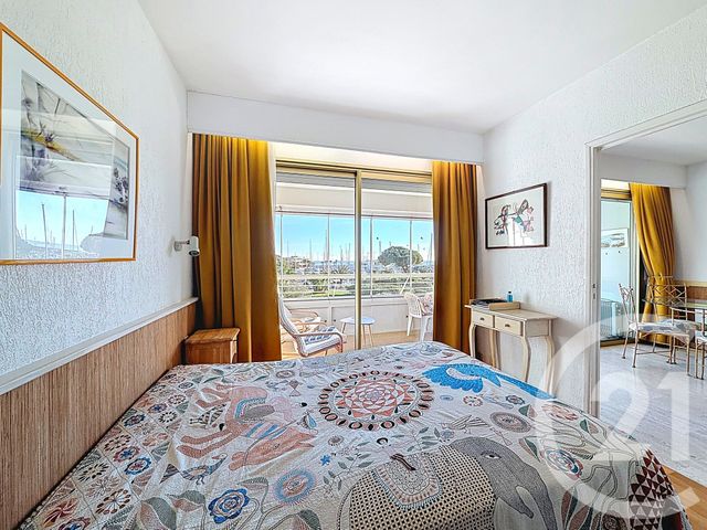 Appartement T3 à vendre - 3 pièces - 55.0 m2 - VILLENEUVE LOUBET - 06 - PROVENCE-ALPES-COTE-D-AZUR - Century 21 Marina Baie Des Anges