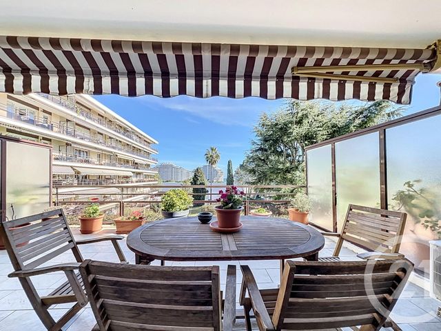 Appartement T2 à louer - 2 pièces - 52.0 m2 - VILLENEUVE LOUBET - 06 - PROVENCE-ALPES-COTE-D-AZUR - Century 21 Marina Baie Des Anges