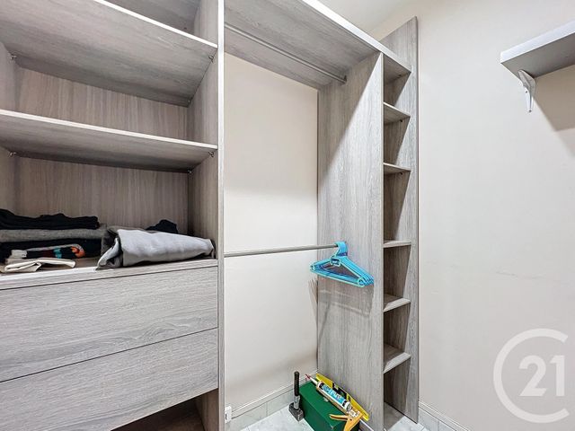 Appartement T2 à louer - 2 pièces - 52.0 m2 - VILLENEUVE LOUBET - 06 - PROVENCE-ALPES-COTE-D-AZUR - Century 21 Marina Baie Des Anges