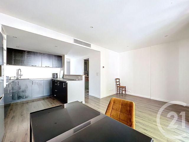 Appartement T2 à louer - 2 pièces - 51.0 m2 - VILLENEUVE LOUBET - 06 - PROVENCE-ALPES-COTE-D-AZUR - Century 21 Marina Baie Des Anges