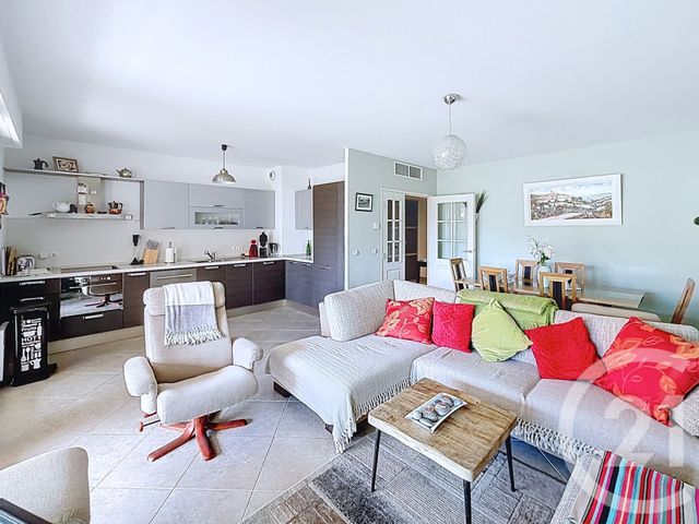 Appartement T3 à vendre - 3 pièces - 70.0 m2 - VILLENEUVE LOUBET - 06 - PROVENCE-ALPES-COTE-D-AZUR - Century 21 Marina Baie Des Anges