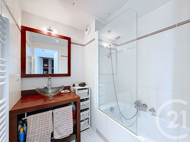 Appartement T3 à vendre - 3 pièces - 70.0 m2 - VILLENEUVE LOUBET - 06 - PROVENCE-ALPES-COTE-D-AZUR - Century 21 Marina Baie Des Anges