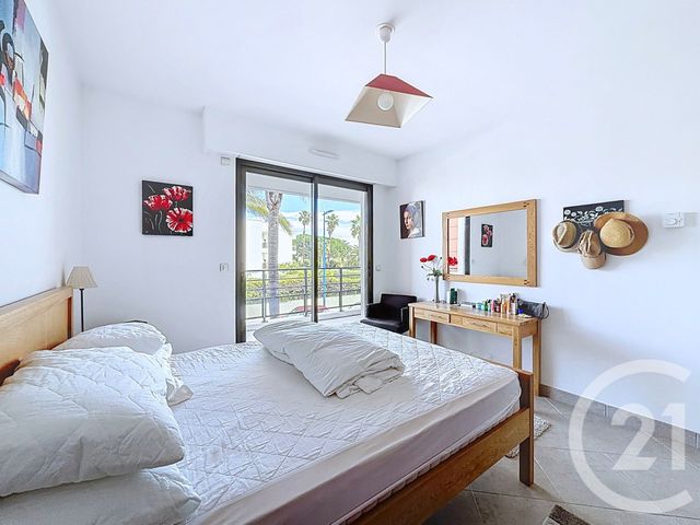 Appartement T3 à vendre - 3 pièces - 70.0 m2 - VILLENEUVE LOUBET - 06 - PROVENCE-ALPES-COTE-D-AZUR - Century 21 Marina Baie Des Anges