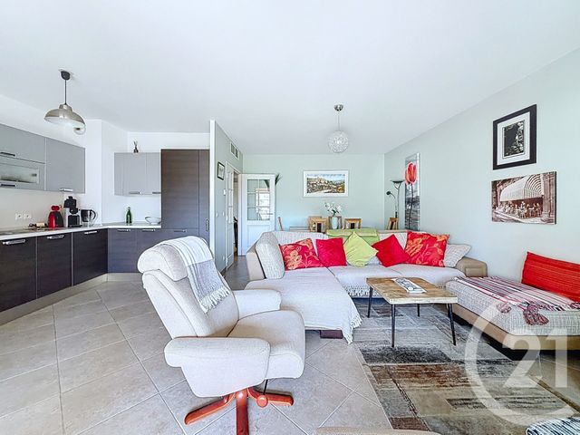 Appartement T3 à vendre - 3 pièces - 70.0 m2 - VILLENEUVE LOUBET - 06 - PROVENCE-ALPES-COTE-D-AZUR - Century 21 Marina Baie Des Anges