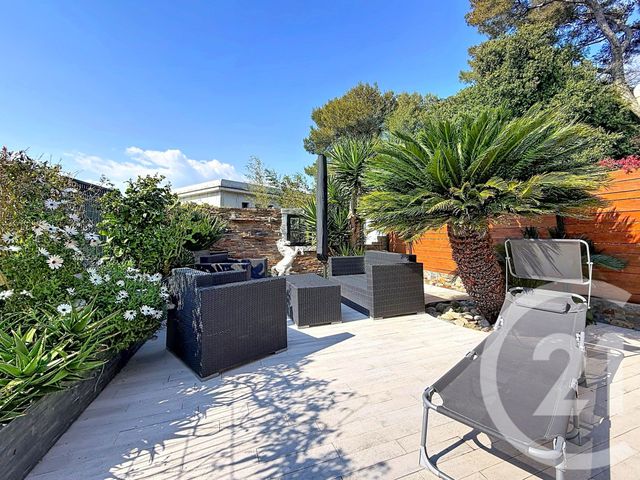 maison à vendre - 5 pièces - 101.36 m2 - VILLENEUVE LOUBET - 06 - PROVENCE-ALPES-COTE-D-AZUR - Century 21 Marina Baie Des Anges