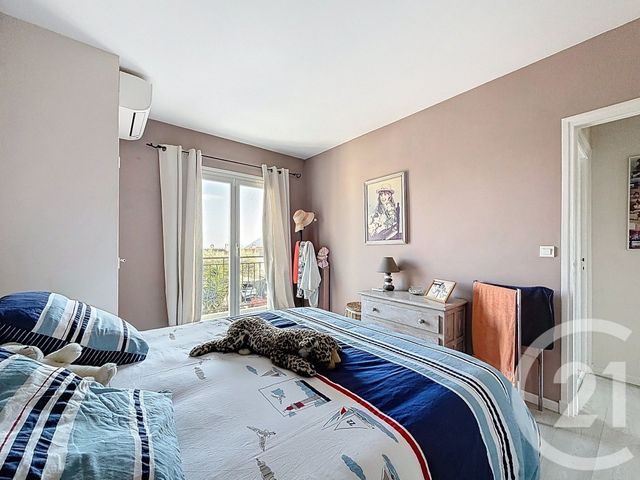 maison à vendre - 5 pièces - 101.36 m2 - VILLENEUVE LOUBET - 06 - PROVENCE-ALPES-COTE-D-AZUR - Century 21 Marina Baie Des Anges