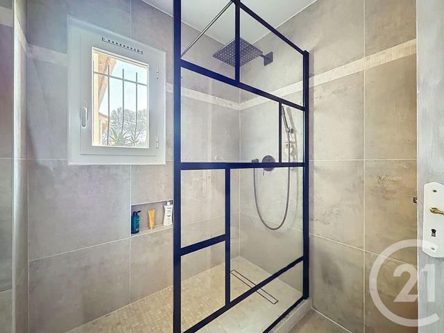 maison à vendre - 5 pièces - 101.36 m2 - VILLENEUVE LOUBET - 06 - PROVENCE-ALPES-COTE-D-AZUR - Century 21 Marina Baie Des Anges