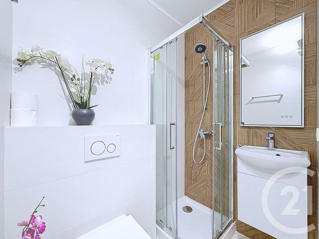 Appartement T3 à vendre - 3 pièces - 106.0 m2 - VILLENEUVE LOUBET - 06 - PROVENCE-ALPES-COTE-D-AZUR - Century 21 Marina Baie Des Anges