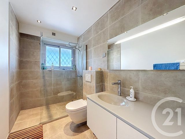 Appartement T2 à vendre - 2 pièces - 80.0 m2 - VILLENEUVE LOUBET - 06 - PROVENCE-ALPES-COTE-D-AZUR - Century 21 Marina Baie Des Anges