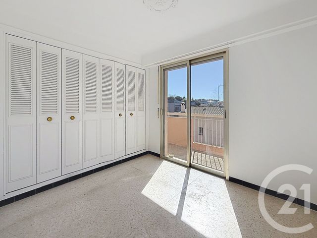 Appartement T2 à louer - 2 pièces - 41.39 m2 - JUAN LES PINS - 06 - PROVENCE-ALPES-COTE-D-AZUR - Century 21 Marina Baie Des Anges