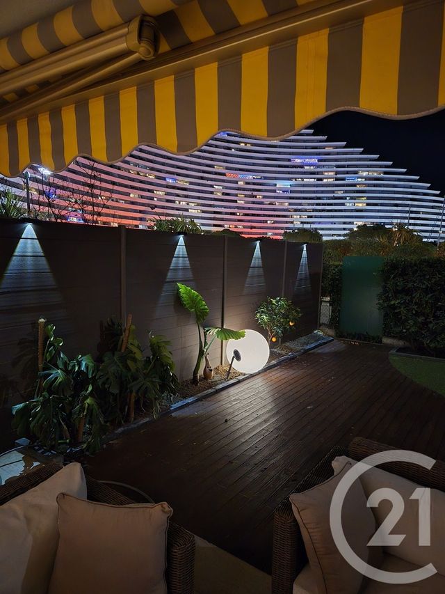 Appartement T3 à vendre - 3 pièces - 56.0 m2 - VILLENEUVE LOUBET - 06 - PROVENCE-ALPES-COTE-D-AZUR - Century 21 Marina Baie Des Anges