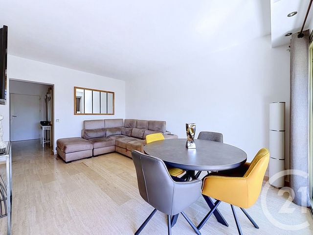 Appartement T3 à vendre - 3 pièces - 56.0 m2 - VILLENEUVE LOUBET - 06 - PROVENCE-ALPES-COTE-D-AZUR - Century 21 Marina Baie Des Anges