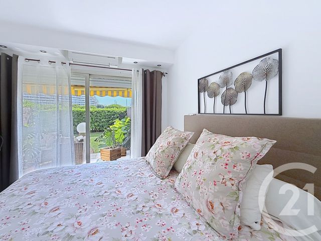 Appartement T3 à vendre - 3 pièces - 56.0 m2 - VILLENEUVE LOUBET - 06 - PROVENCE-ALPES-COTE-D-AZUR - Century 21 Marina Baie Des Anges