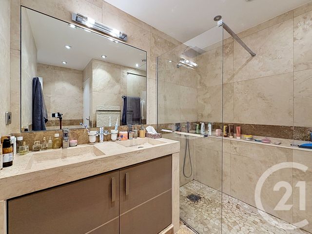 Appartement T3 à vendre - 3 pièces - 56.0 m2 - VILLENEUVE LOUBET - 06 - PROVENCE-ALPES-COTE-D-AZUR - Century 21 Marina Baie Des Anges