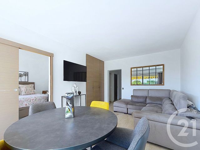 Appartement T3 à vendre - 3 pièces - 56.0 m2 - VILLENEUVE LOUBET - 06 - PROVENCE-ALPES-COTE-D-AZUR - Century 21 Marina Baie Des Anges