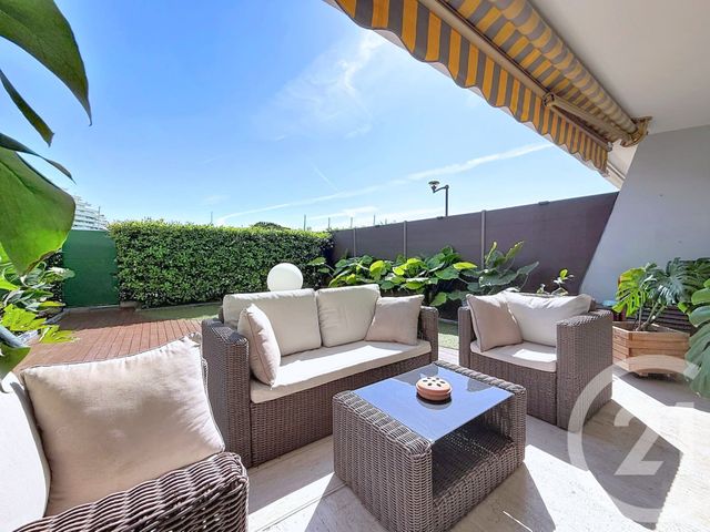 Appartement T3 à vendre - 3 pièces - 56.0 m2 - VILLENEUVE LOUBET - 06 - PROVENCE-ALPES-COTE-D-AZUR - Century 21 Marina Baie Des Anges