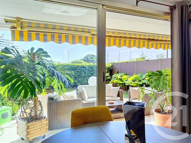 Appartement T3 à vendre - 3 pièces - 56.0 m2 - VILLENEUVE LOUBET - 06 - PROVENCE-ALPES-COTE-D-AZUR - Century 21 Marina Baie Des Anges