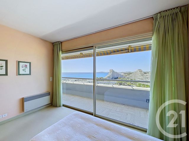 Appartement F4 à vendre - 4 pièces - 105.64 m2 - VILLENEUVE LOUBET - 06 - PROVENCE-ALPES-COTE-D-AZUR - Century 21 Marina Baie Des Anges
