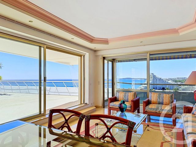 Appartement F4 à vendre - 4 pièces - 105.64 m2 - VILLENEUVE LOUBET - 06 - PROVENCE-ALPES-COTE-D-AZUR - Century 21 Marina Baie Des Anges