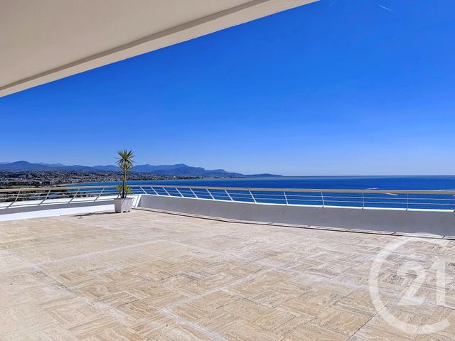 Appartement F4 à vendre - 4 pièces - 105.64 m2 - VILLENEUVE LOUBET - 06 - PROVENCE-ALPES-COTE-D-AZUR - Century 21 Marina Baie Des Anges
