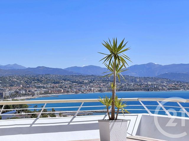Appartement F4 à vendre - 4 pièces - 105.64 m2 - VILLENEUVE LOUBET - 06 - PROVENCE-ALPES-COTE-D-AZUR - Century 21 Marina Baie Des Anges