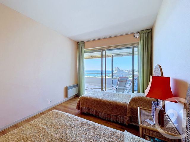Appartement F4 à vendre - 4 pièces - 105.64 m2 - VILLENEUVE LOUBET - 06 - PROVENCE-ALPES-COTE-D-AZUR - Century 21 Marina Baie Des Anges