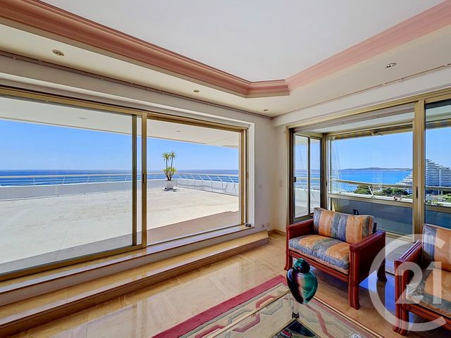 Appartement F4 à vendre - 4 pièces - 105.64 m2 - VILLENEUVE LOUBET - 06 - PROVENCE-ALPES-COTE-D-AZUR - Century 21 Marina Baie Des Anges