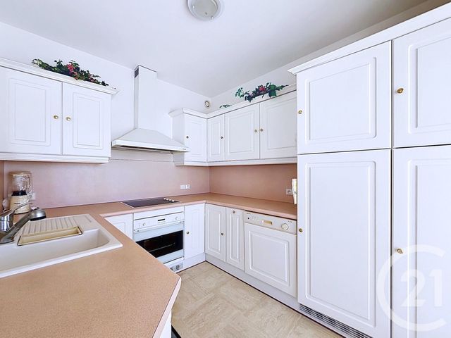 Appartement F4 à vendre - 4 pièces - 105.64 m2 - VILLENEUVE LOUBET - 06 - PROVENCE-ALPES-COTE-D-AZUR - Century 21 Marina Baie Des Anges