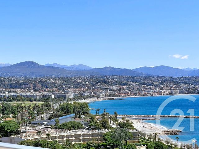 Appartement F4 à vendre - 4 pièces - 105.64 m2 - VILLENEUVE LOUBET - 06 - PROVENCE-ALPES-COTE-D-AZUR - Century 21 Marina Baie Des Anges
