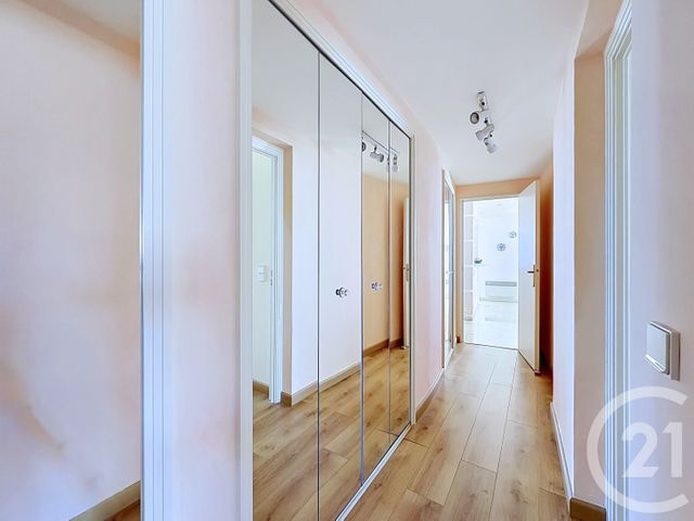 Appartement F4 à vendre - 4 pièces - 105.64 m2 - VILLENEUVE LOUBET - 06 - PROVENCE-ALPES-COTE-D-AZUR - Century 21 Marina Baie Des Anges