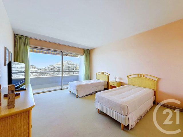 Appartement F4 à vendre - 4 pièces - 105.64 m2 - VILLENEUVE LOUBET - 06 - PROVENCE-ALPES-COTE-D-AZUR - Century 21 Marina Baie Des Anges