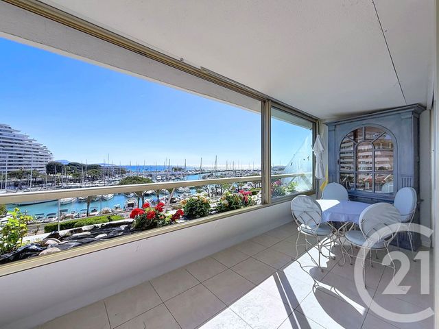 Appartement F2 à vendre - 2 pièces - 53.56 m2 - VILLENEUVE LOUBET - 06 - PROVENCE-ALPES-COTE-D-AZUR - Century 21 Marina Baie Des Anges