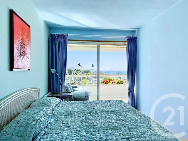Appartement F2 à vendre - 2 pièces - 53.56 m2 - VILLENEUVE LOUBET - 06 - PROVENCE-ALPES-COTE-D-AZUR - Century 21 Marina Baie Des Anges