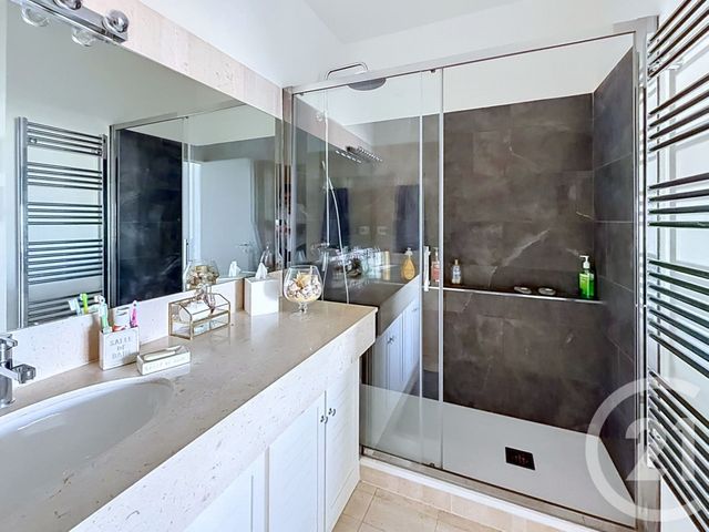 Appartement T2 à vendre - 2 pièces - 46.0 m2 - VILLENEUVE LOUBET - 06 - PROVENCE-ALPES-COTE-D-AZUR - Century 21 Marina Baie Des Anges